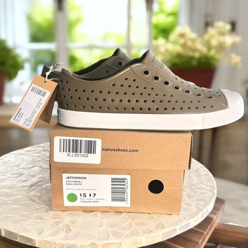 Native Jefferson EVA Slip-On Water Shoes Sneakers UTILITY GREEN Unisex Womens 7